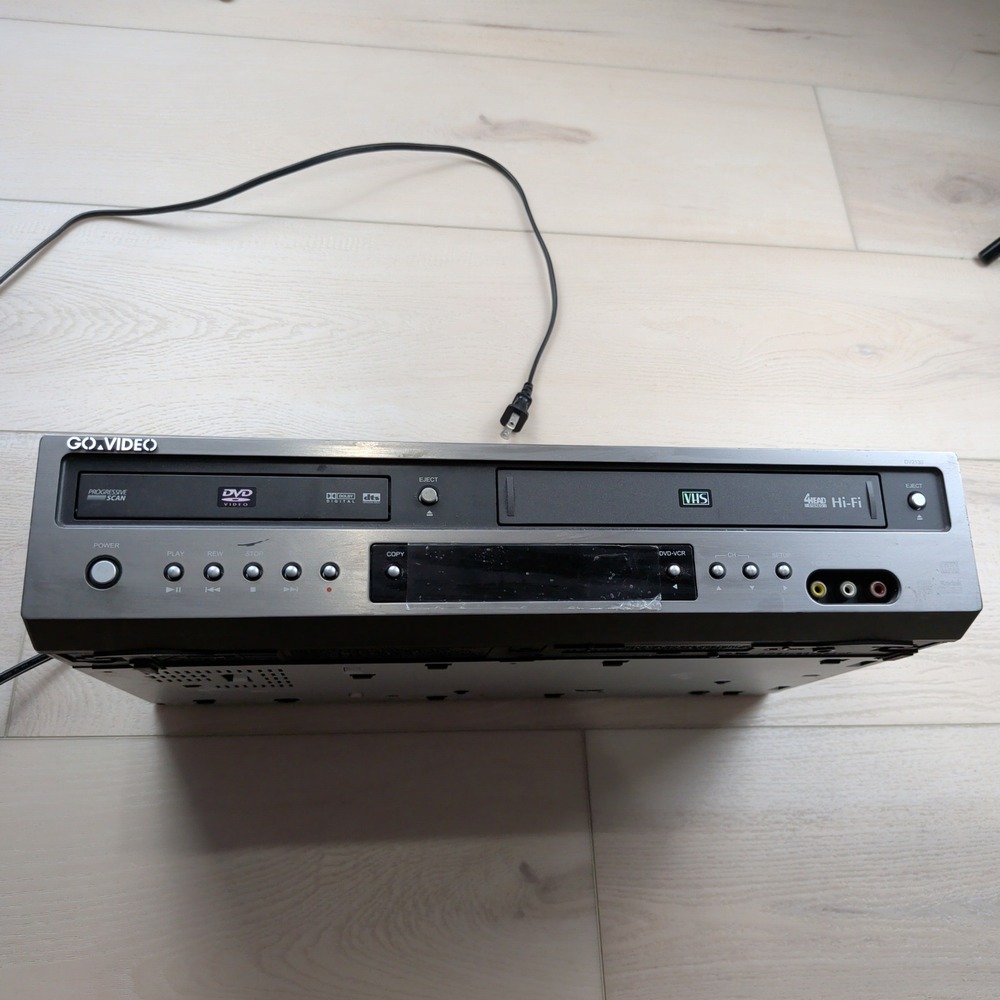 GoVideo DV2130 DVD VHS Dual Deck Player 4-Head Hi-Fi Stereo VCR For Parts